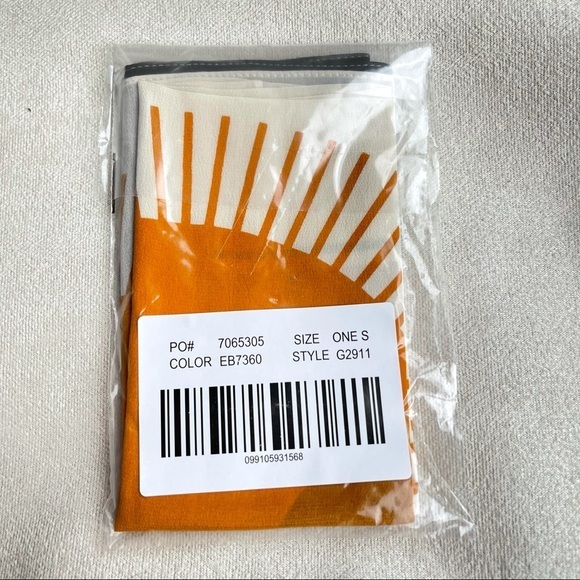 Madewell Silk Bandana Scarf white and red - Picture 4 of 4